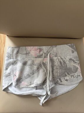Hollister Gray & Pink Camo Fleece Lounge Shorts XS